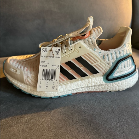 Men’s Ultraboost DNA Running Shoes - Picture 2 of 7